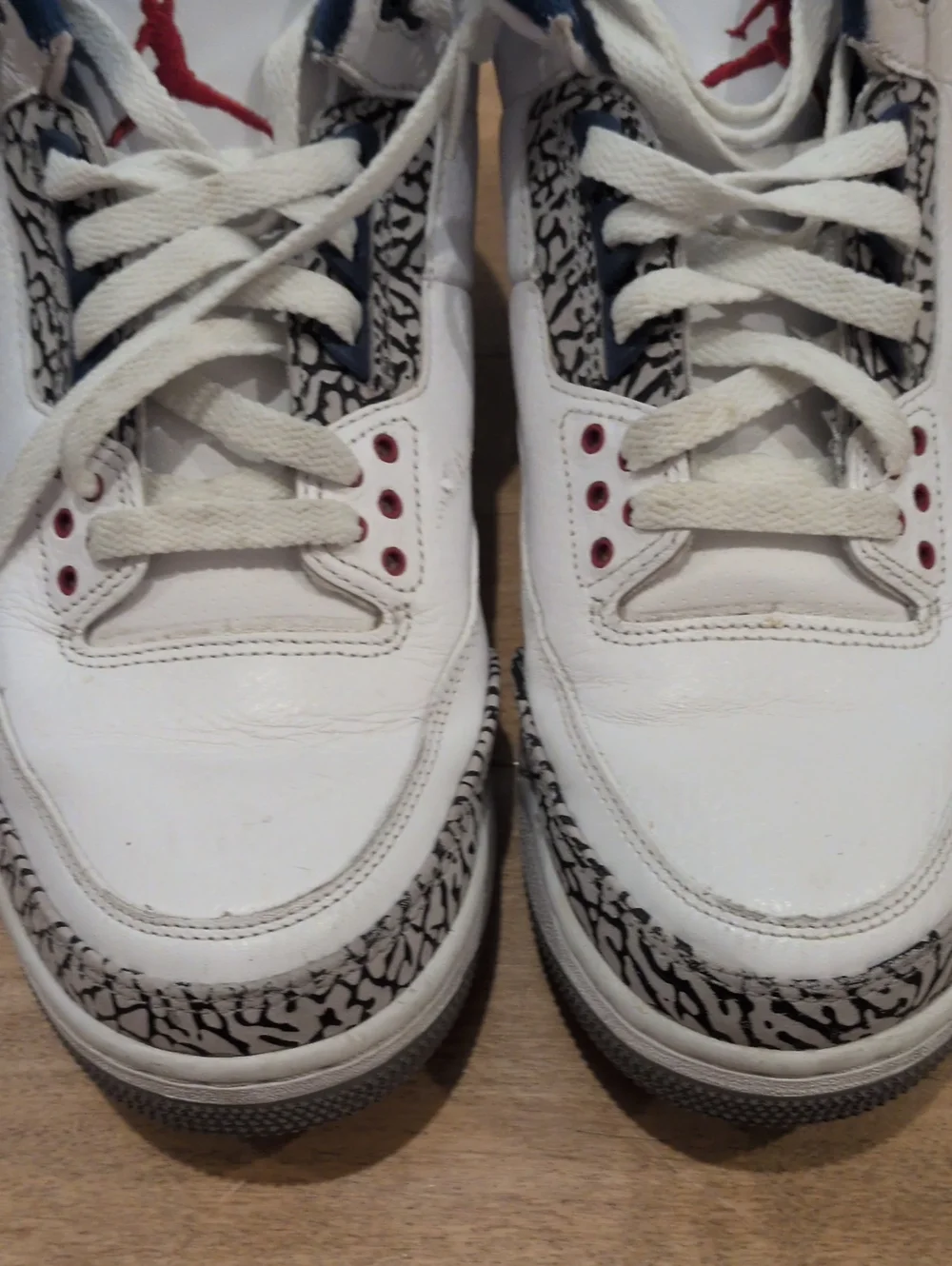 Air Jordan 3 Retro 2011 Men's Size 11 White Blue 136064104 Elephant Print